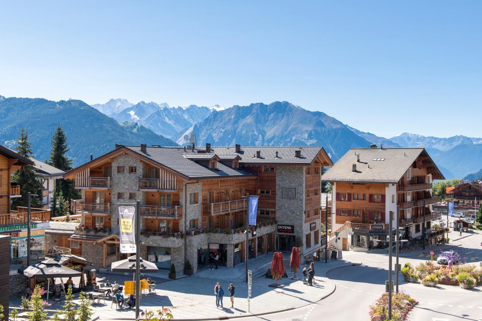 No 8 Bed & Bar Hotel Verbier Exterior photo